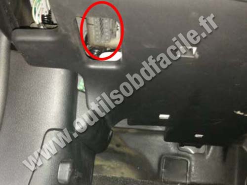 Acura TSX - OBD socket