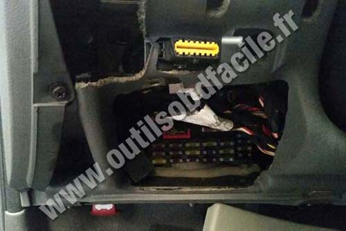 Alfa Romeo 156 OBD2 port