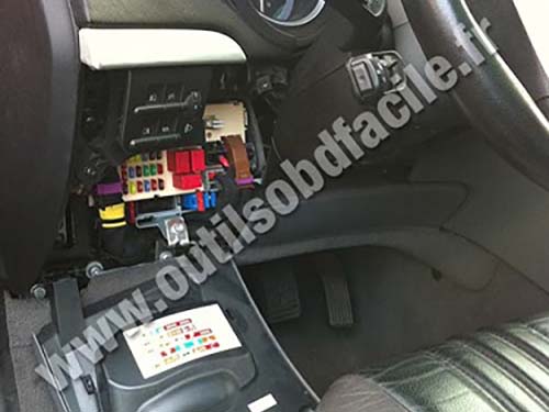 Alfa Romeo Brera Fuse box