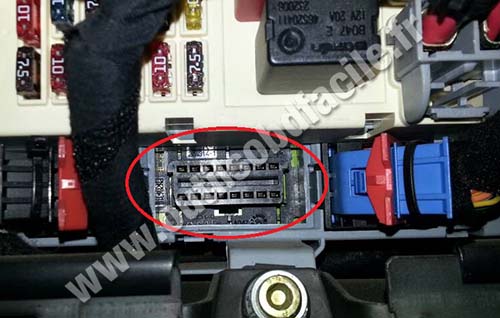 Alfa Romeo GT OBD2 socket