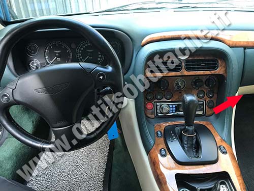 Aston Martin DB7 Vantage - Dashboard