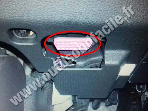 Audi A3 - OBD II connector