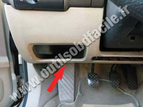 Audi A6 (C5) - Footrest