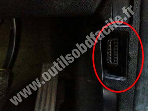 BMW Serie 1 (F20) OBD Plug