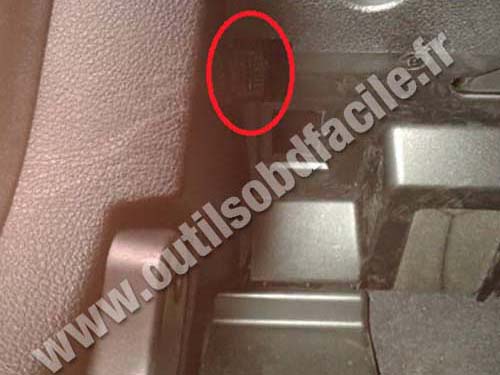 BMW Serie 3 F30 - OBD socket