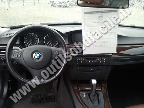 BMW Serie 3 E90 dashboard