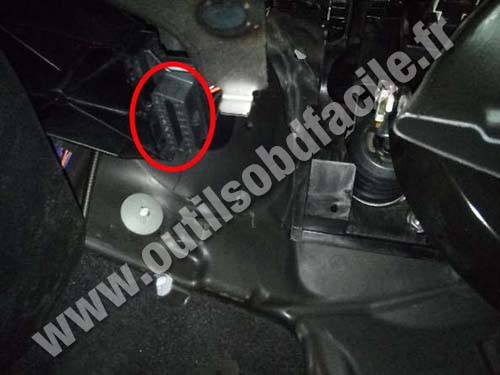 BMW X1 (F48) - OBD port