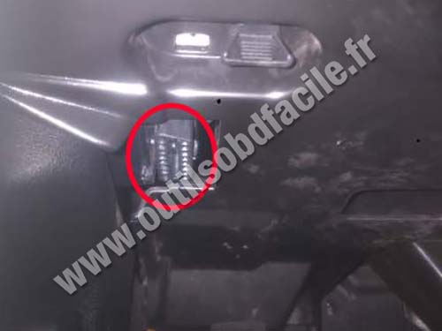 BMW X5 - OBD socket