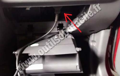 Chery Face OBD2 socket