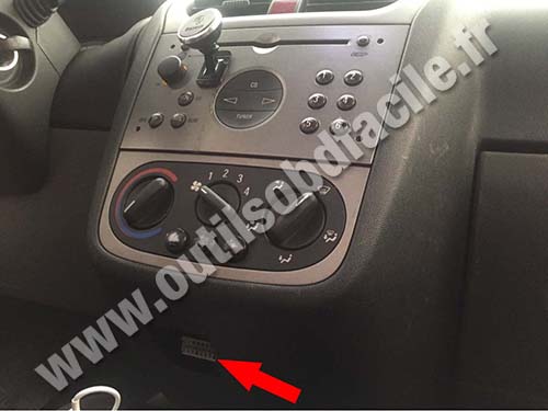 Chevrolet Corsa Central Console