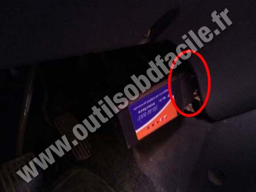 Daewoo Lanos - OBD port