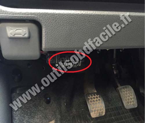 Chevrolet Matiz OBD II socket