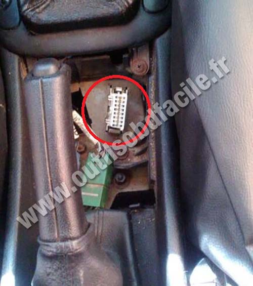 Chevrolet Vectra B OBD2 plug