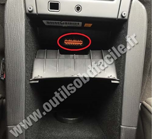 Citroen C6 - OBD socket