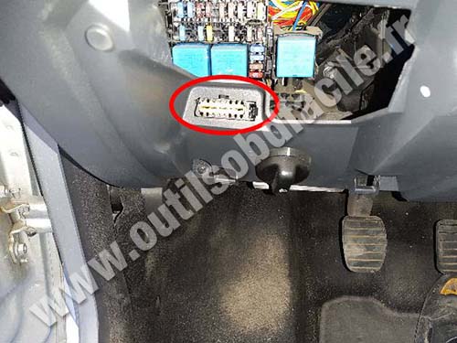 Dacia Lodgy - OBD port