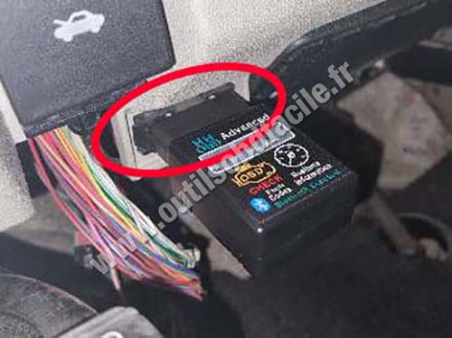 Dodge Caravan - OBD port