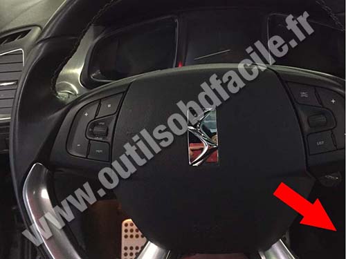 DS5 - Steering wheel