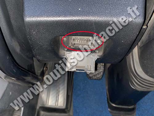 FAW J6 - OBD socket