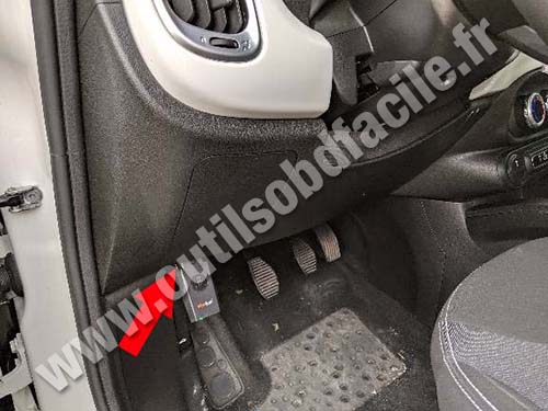 Fiat 500L - Pedals