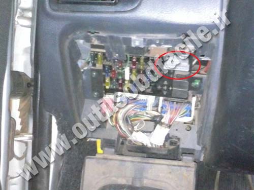 Fiat Palio OBD II socket