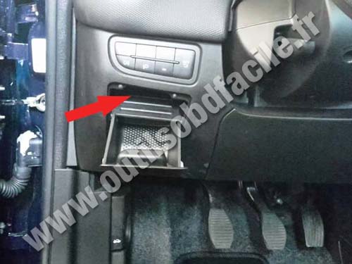 Fiat Punto 3 - Storage tray