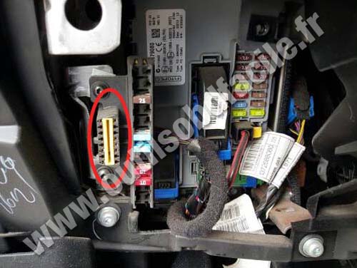 Fiat Qubo - OBD Connector