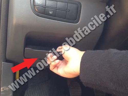 Fiat Uno - Connector hatch