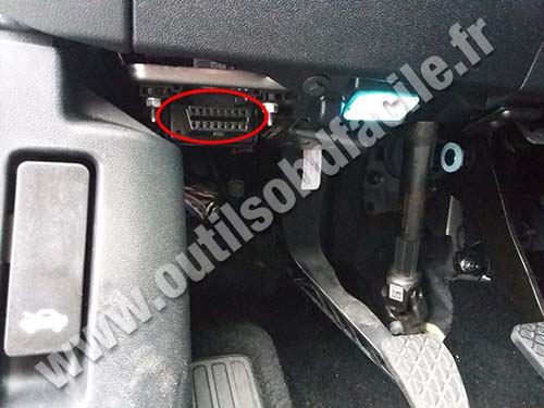 Ford Fiesta - OBD 2 plug