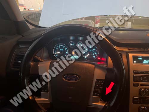 Ford Flex - Steering wheel