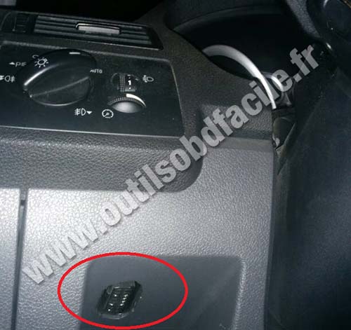 Ford Kuga OBD2 socket