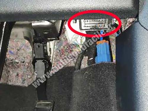 Ford Kuga - OBD port