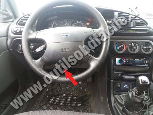 Ford Mondeo - Dashboard