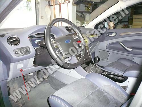 Ford Mondeo 3 dashboard