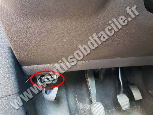 Ford Tourneo Connect - OBD plug