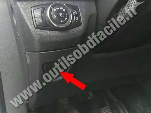 Ford Tourneo Courier - Storage compartment