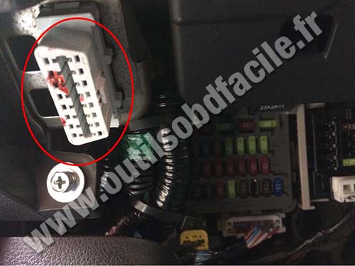 Honda Accord - OBD socket