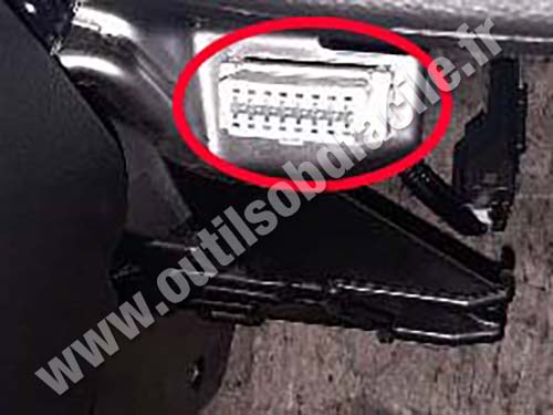 Honda HR-V RHD - OBD Connector