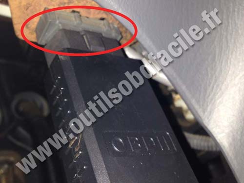 Honda Pilot - OBD2 socket