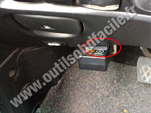 Hyundai Starex - OBD connector