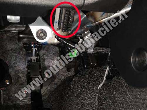 D-Max - OBD port