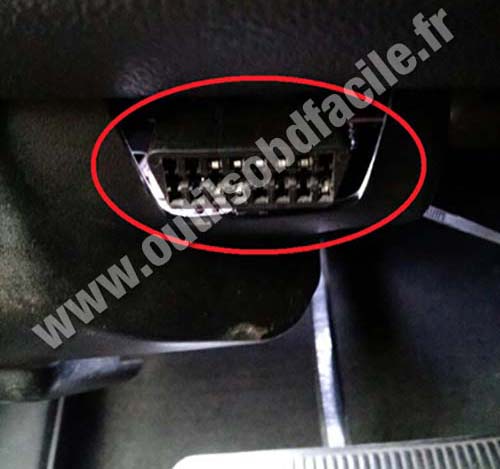 Jeep Cherokee OBD socket