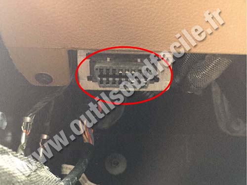 Jeep Wrangler JK - OBD II port