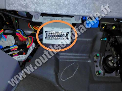 Kia Picanto - OBD 2 port