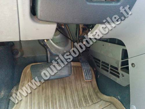 Kia Rio brake pedal