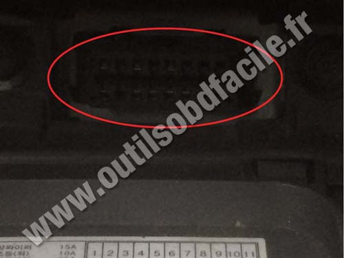 Kia Rio OBD port