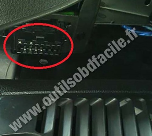 Lada Granta OBD plug