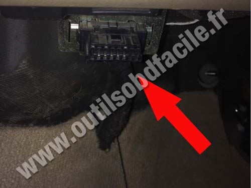 Land Rover Freelander OBD2 connector