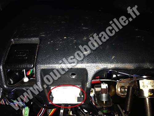 Lexus IS (XE10) - OBD port