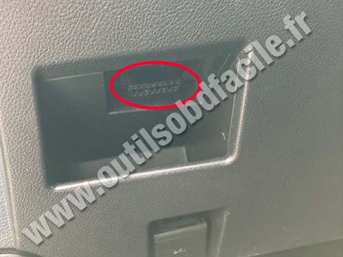 Mazda 3 - OBD port