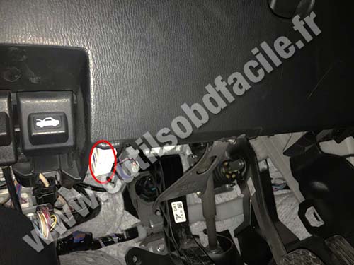 Mazda 3 - OBD Connector